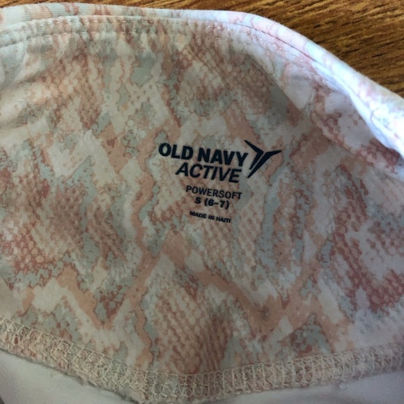 Old Navy active powersoft shorts size S (6-7) - Picture 2 of 5